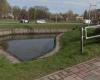 “The dog already fell in!” Residents of Riga are concerned about an unfenced water body near Panorama Plaza