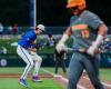 Florida Splits Doubleheader Vs. From 3 Tennessee