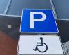 Charitable organizations may not park in disabled parking spaces; the minister promises a solution / Article
