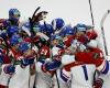 Swedish hockey players defeat the USA; Czech Republic beats Finland in shootout